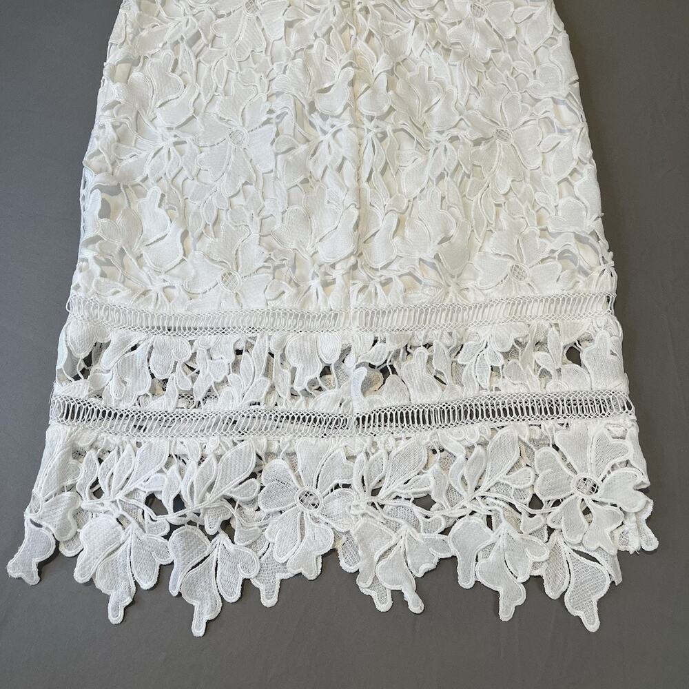 ASTR The Label V-Neck Sleeveless Bodycon White Lace Floral Dress Size small - Picture 9 of 14